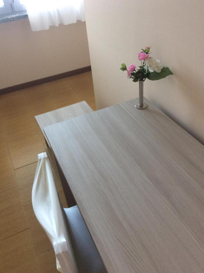 Gozzano B&B Notte Sul Lago מראה חיצוני תמונה