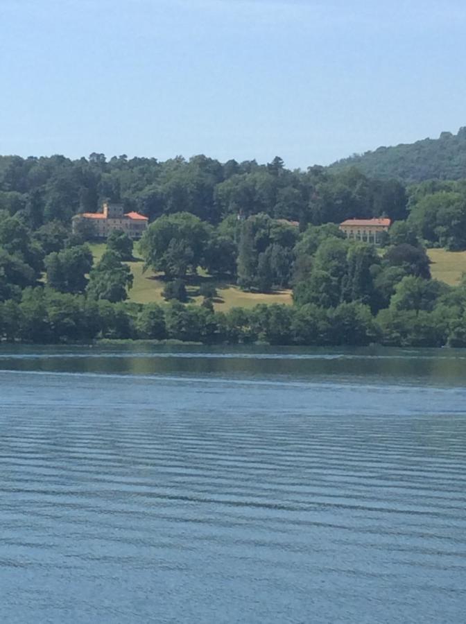 Gozzano B&B Notte Sul Lago מראה חיצוני תמונה