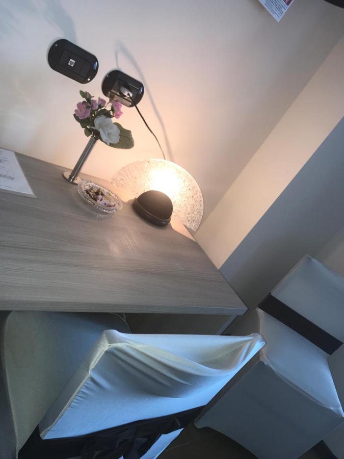 Gozzano B&B Notte Sul Lago מראה חיצוני תמונה