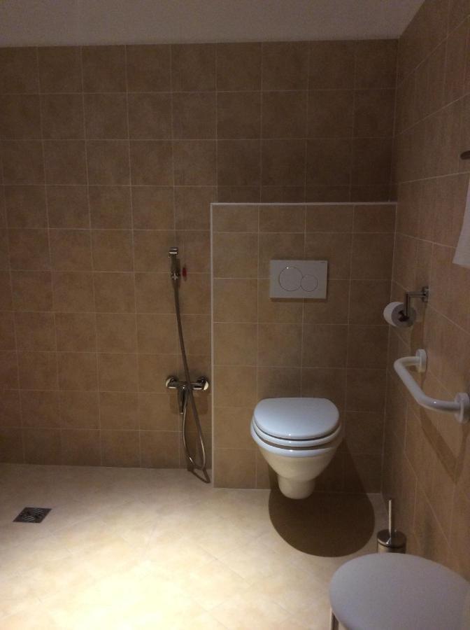 Gozzano B&B Notte Sul Lago מראה חיצוני תמונה
